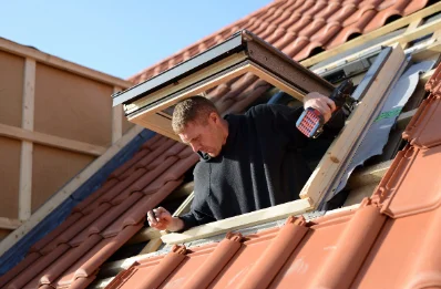 Pose de fenêtres de toit Velux à Auradou